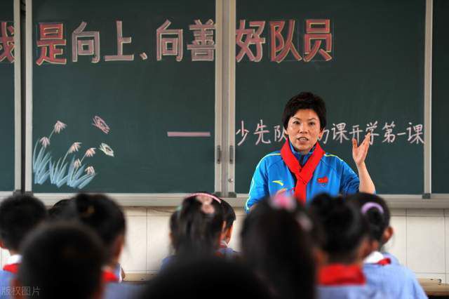 苏家和叶家，都是有着百年历史的顶尖大家族。